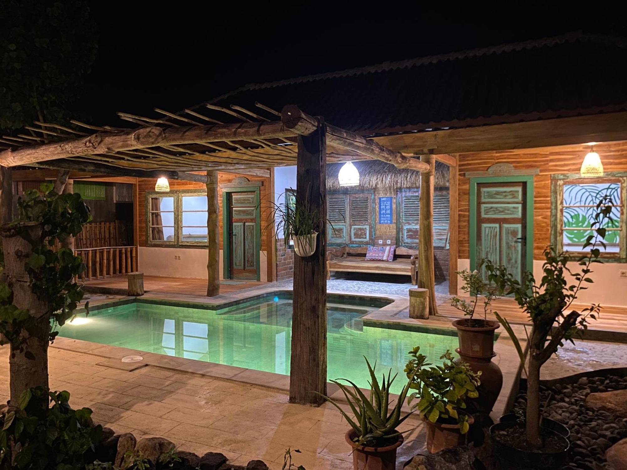 Villa La Vida Gili Trawangan Exterior photo
