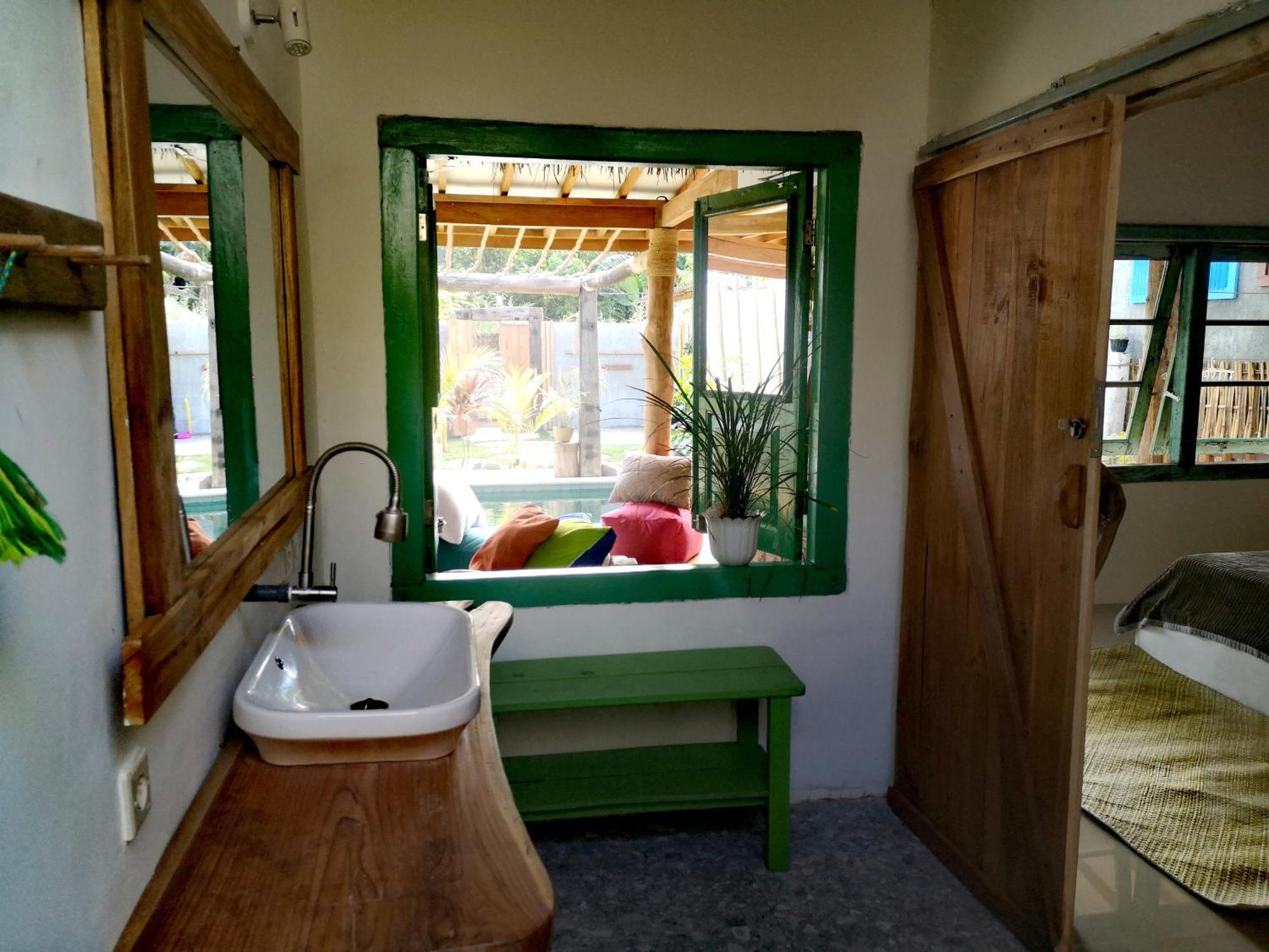 Villa La Vida Gili Trawangan Exterior photo
