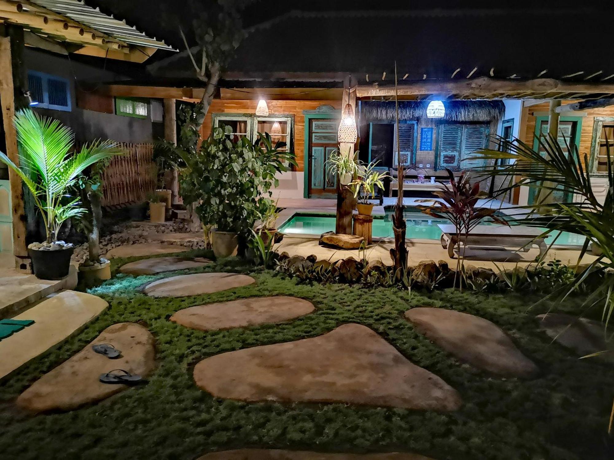 Villa La Vida Gili Trawangan Exterior photo
