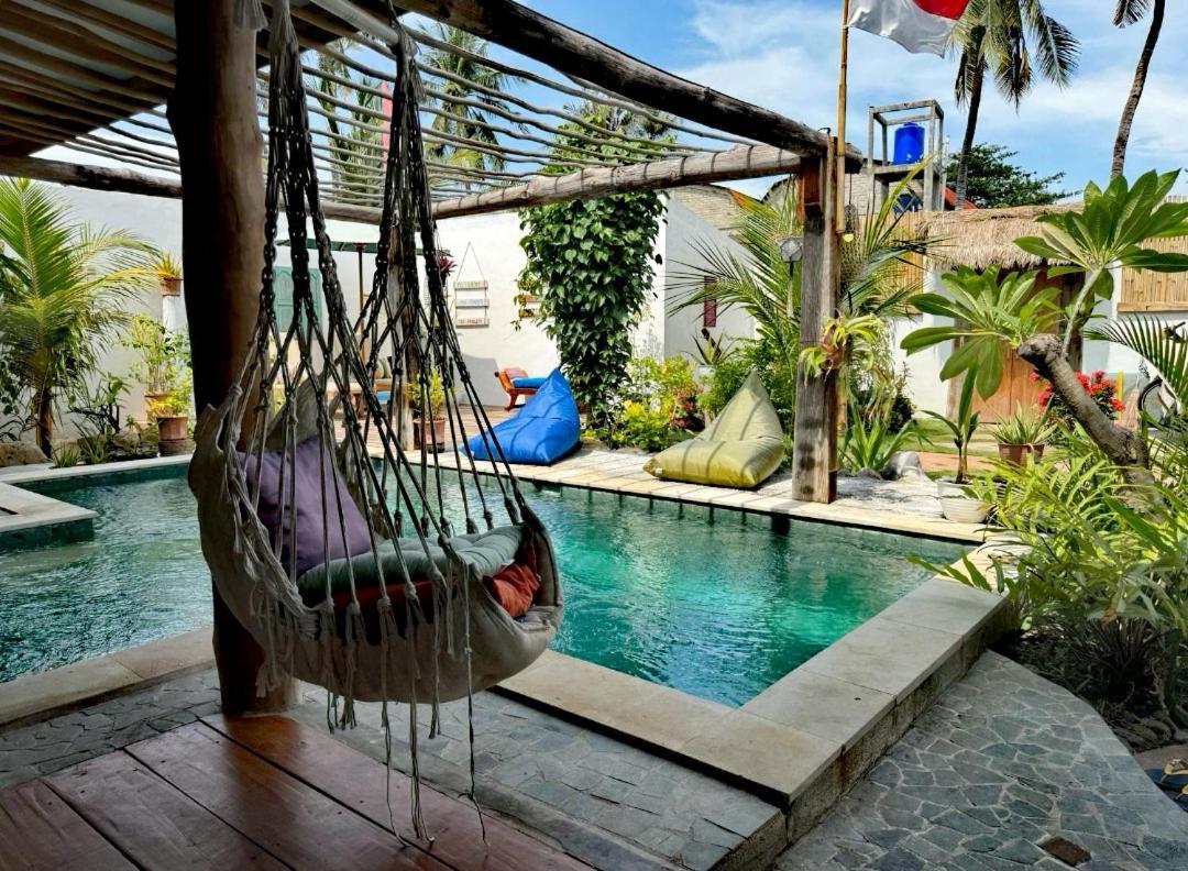 Villa La Vida Gili Trawangan Exterior photo