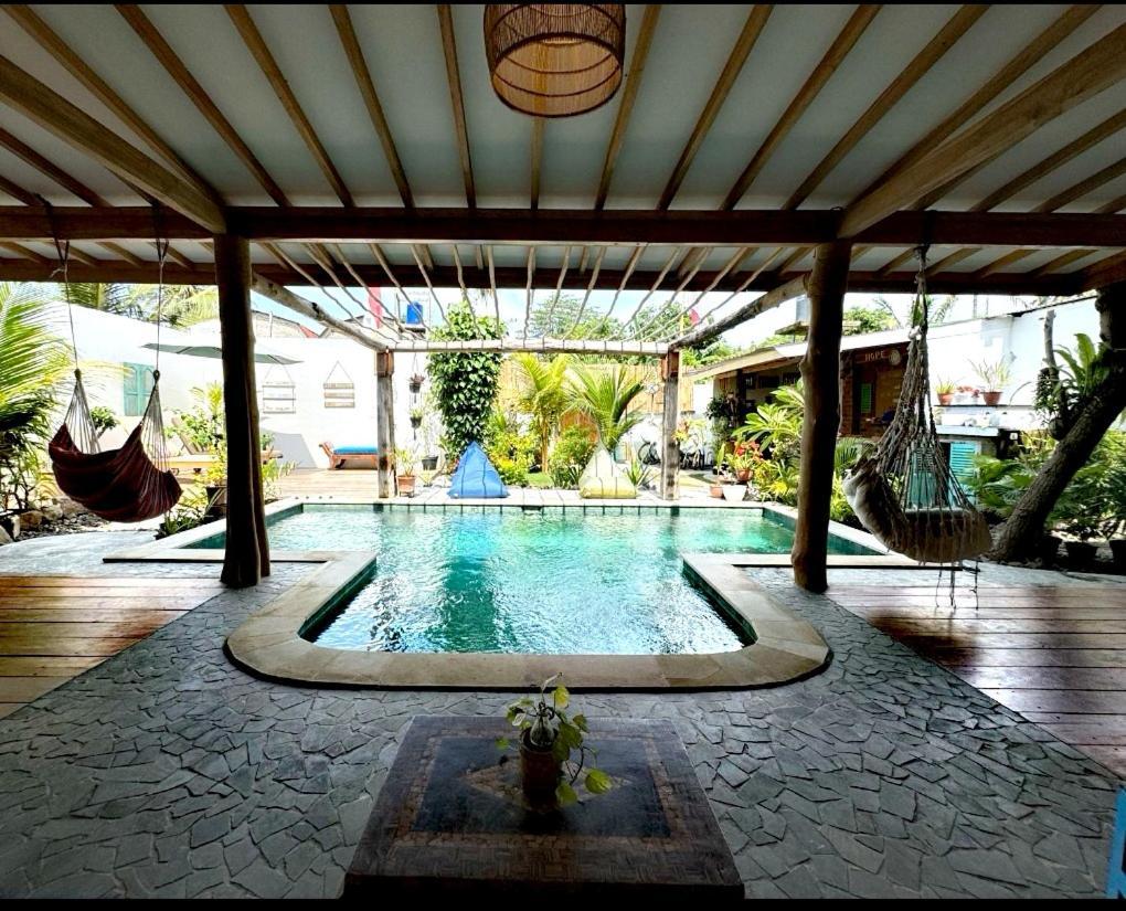Villa La Vida Gili Trawangan Exterior photo